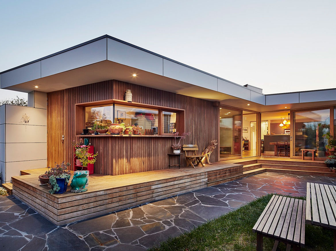 Equestrian family home